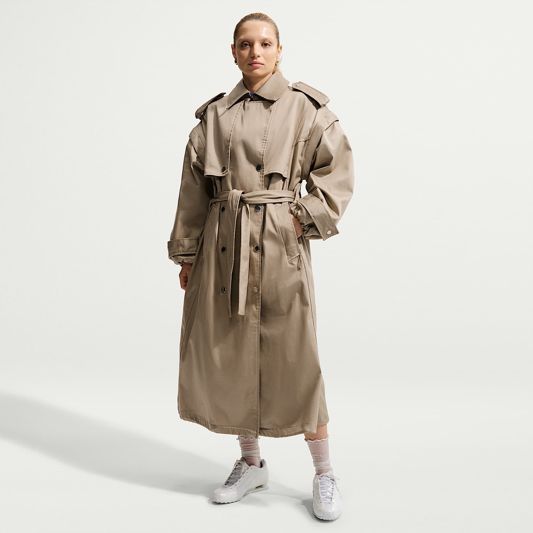 Nike ウィメンズ　エッセンシャル　トレンチコート　新品未使用　タグ付き NIKE公式】ナイキ スポーツウェア Airreverent ウィメンズトレンチ